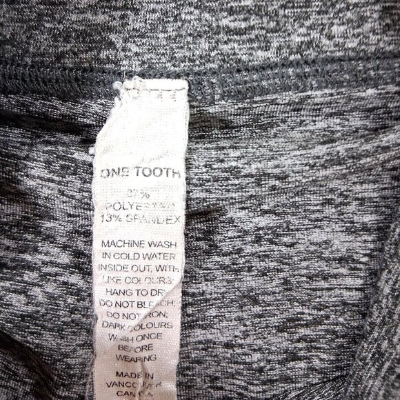 One Tooth Grey Skort - Size S (US) - Made in Canada - Picture 4 of 5